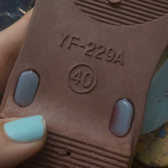 Flip Flops with Rhinestones - Picture 12 of 12